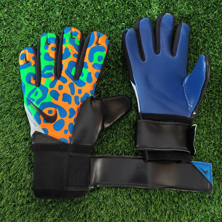 دستکش دروازه بانی نوجوان